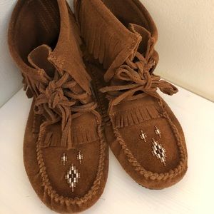 MANITOBAH MUKLUKS Harvester moccasin shoes 6